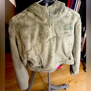 Northface Osito half zip cropped hoodie